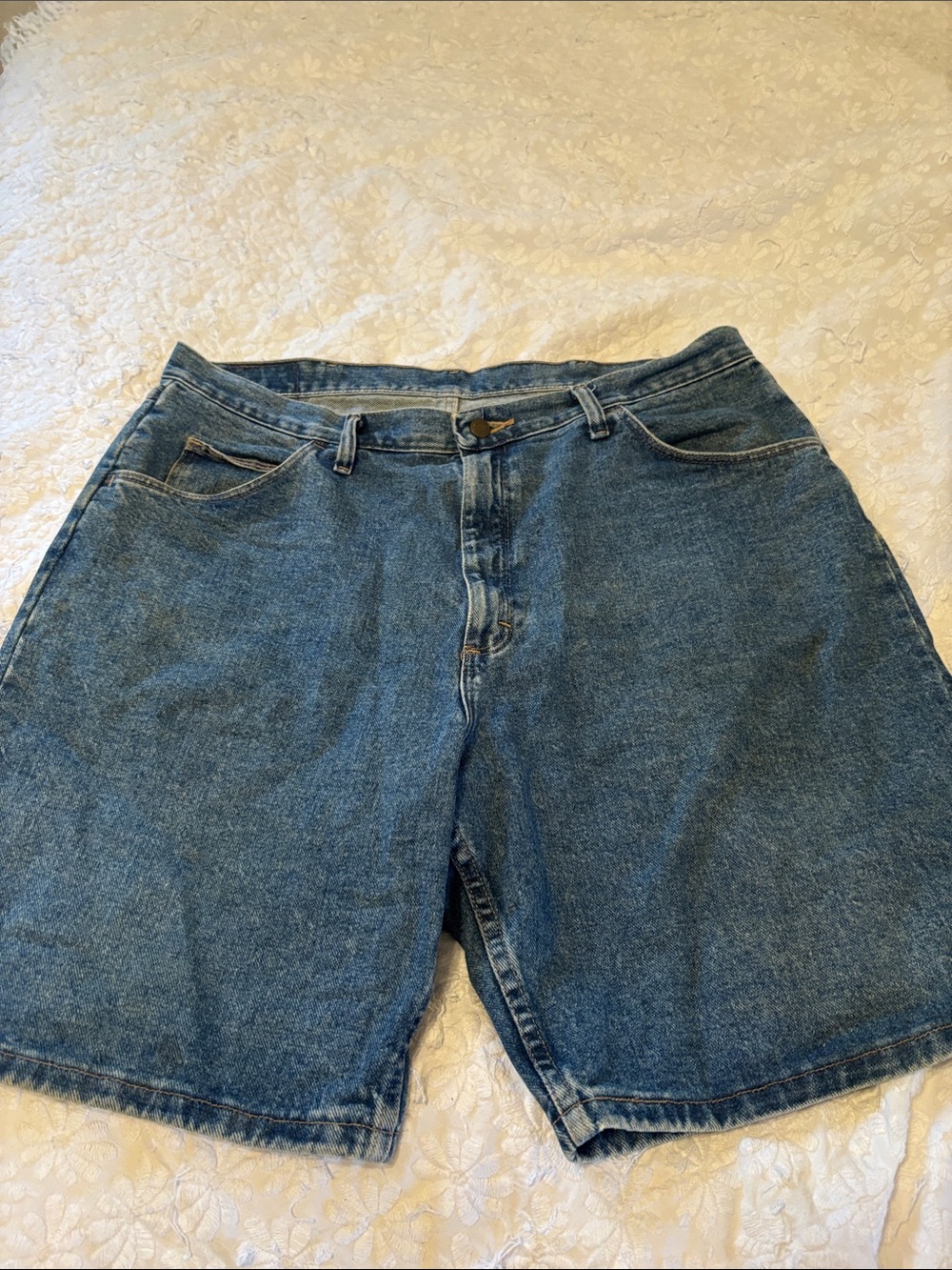 Wrangler Men's Medium Blue Denim Jean Shorts